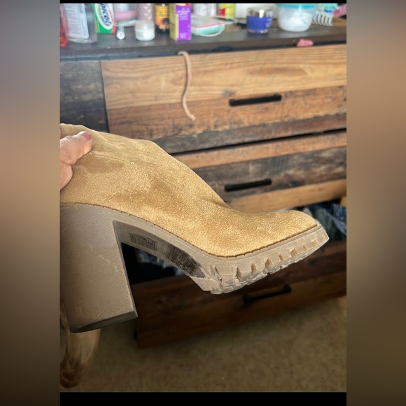 Forever 21 brown boots size 6 - Picture 5 of 5